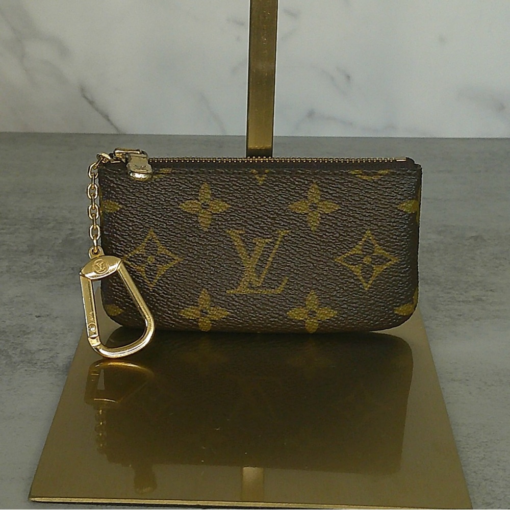 AUTHENTICATED Louis Vuitton LV Monogram Key Cles Vintage Pouch Keychain w/ COA